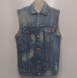 Levi's men's vest jacket.